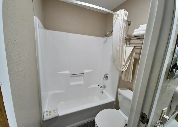 Super 8 By Wyndham Goodyear/phoenix Area Hotel 2*