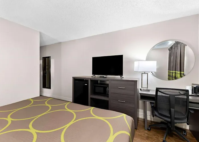 Super 8 By Wyndham Goodyear/phoenix Area 2* Goodyear