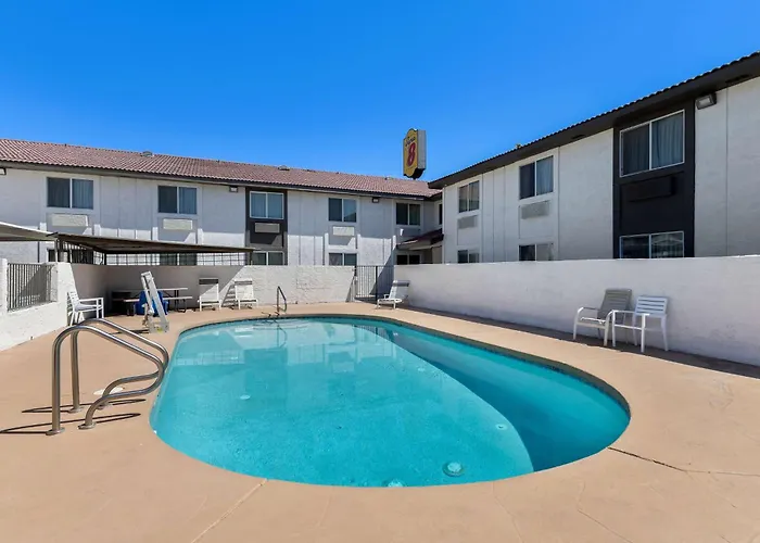 Hotel Super 8 By Wyndham Goodyear/phoenix Area
