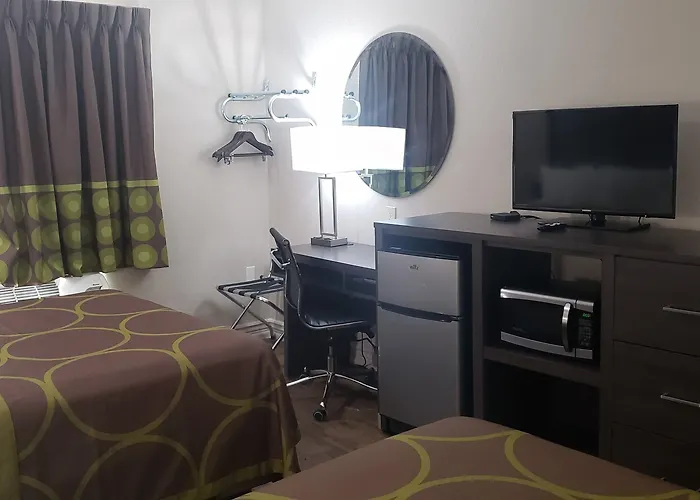 Hotel Super 8 By Wyndham Goodyear/phoenix Area