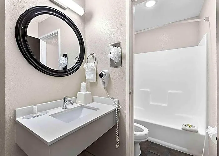Hotel Super 8 By Wyndham Goodyear/phoenix Area
